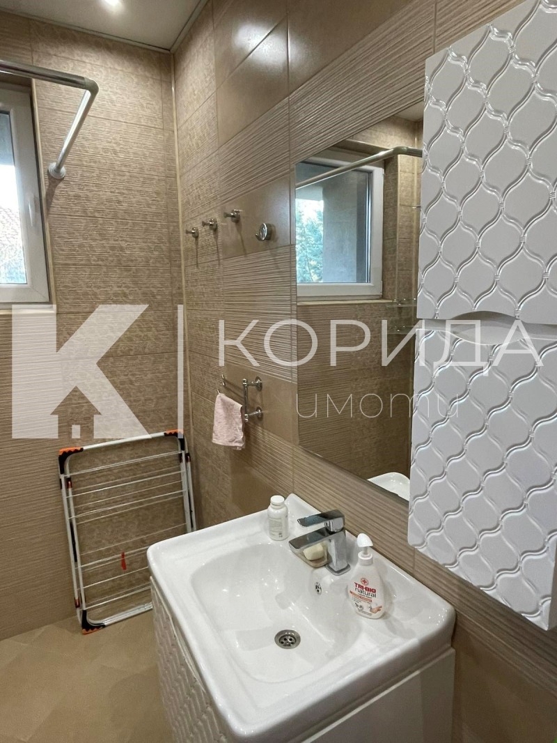 Продава КЪЩА, гр. Правец, област София област, снимка 8 - Къщи - 52876843