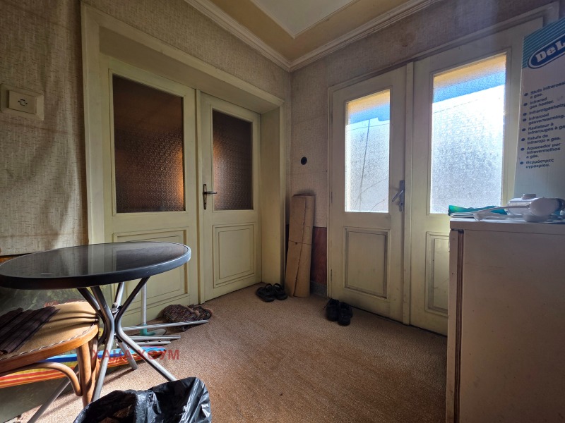 Продава КЪЩА, гр. Троян, област Ловеч, снимка 9 - Къщи - 53563514