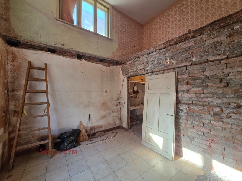 Продава КЪЩА, гр. Троян, област Ловеч, снимка 3 - Къщи - 53563514