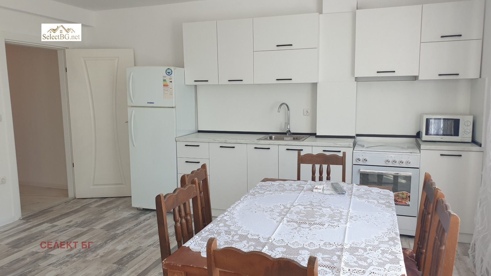 Продава 3-СТАЕН, гр. Велико Търново, Център, снимка 2 - Апартаменти - 52493076