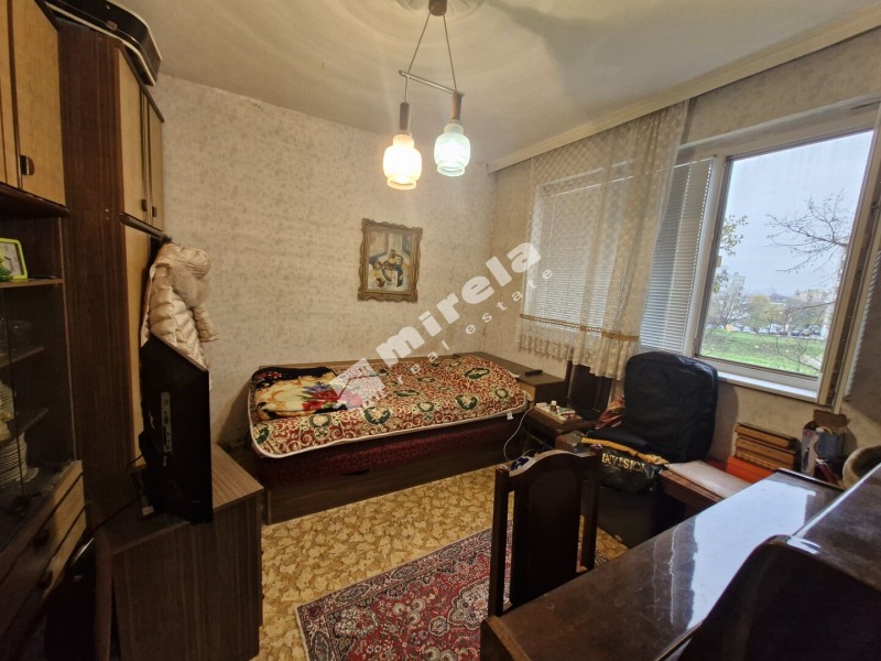 Продава 2-СТАЕН, гр. Ямбол, Златен рог, снимка 4 - Апартаменти - 52376567