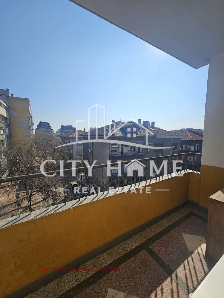 Продава ЕТАЖ ОТ КЪЩА, гр. Пловдив, Център, снимка 8 - Етаж от къща - 53056732