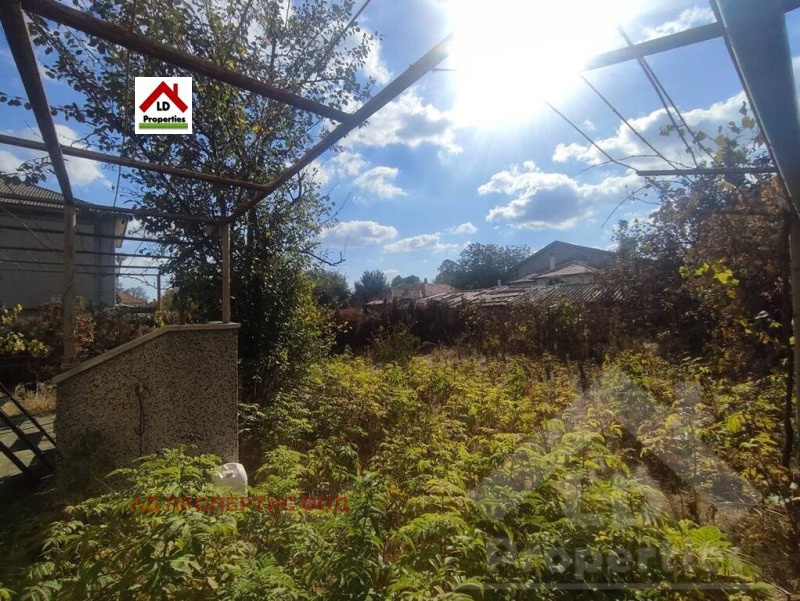 Продава КЪЩА, гр. Генерал Тошево, област Добрич, снимка 9 - Къщи - 42639850