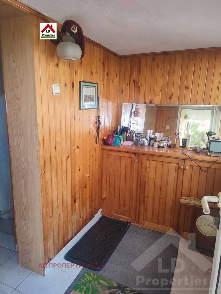 Продава КЪЩА, гр. Генерал Тошево, област Добрич, снимка 2 - Къщи - 42639850