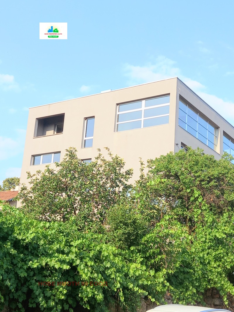 In vendita  Casa regione Sofia , Gorna Malina , 553 mq | 48896061