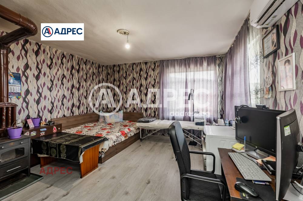 Продава ЕТАЖ ОТ КЪЩА, гр. Аксаково, област Варна, снимка 2 - Етаж от къща - 55262254