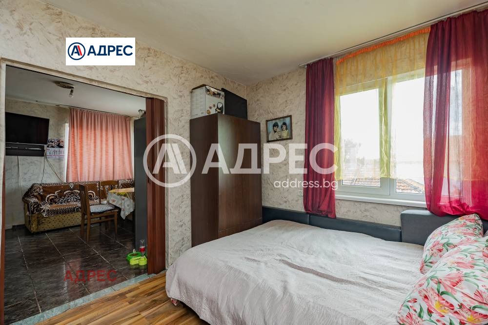 Продава ЕТАЖ ОТ КЪЩА, гр. Аксаково, област Варна, снимка 9 - Етаж от къща - 55262254