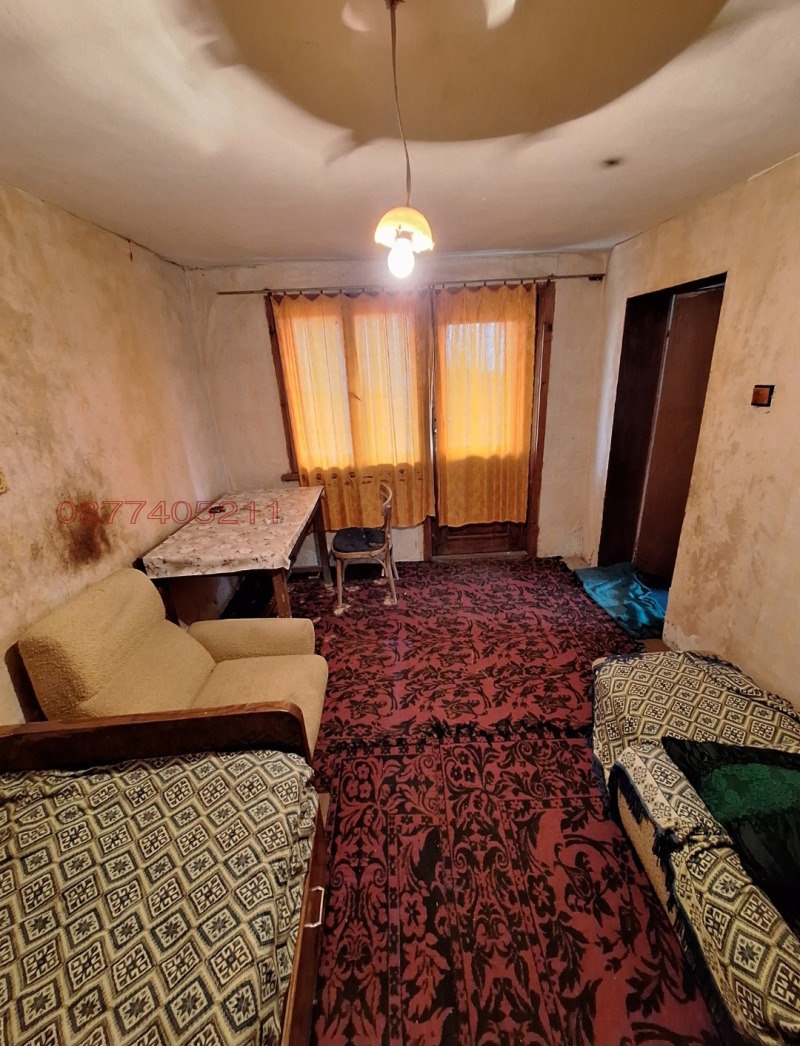 Продава КЪЩА, с. Кошарево, област Перник, снимка 12 - Къщи - 53070906