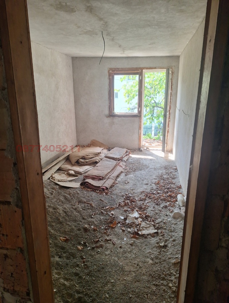 Продава КЪЩА, с. Кошарево, област Перник, снимка 7 - Къщи - 53070906