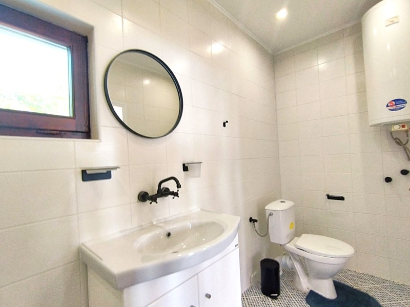 Продава КЪЩА, гр. Балчик, област Добрич, снимка 12 - Къщи - 53085236