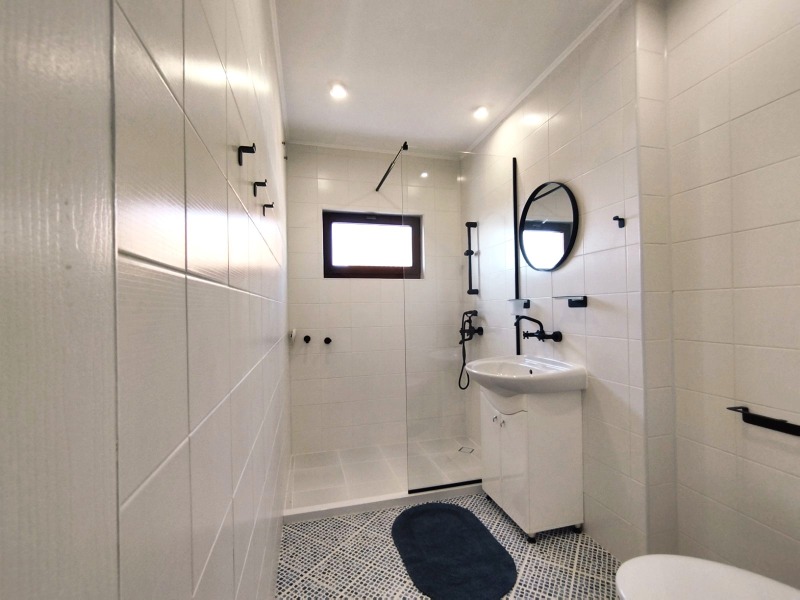 Продава КЪЩА, гр. Балчик, област Добрич, снимка 6 - Къщи - 53085236