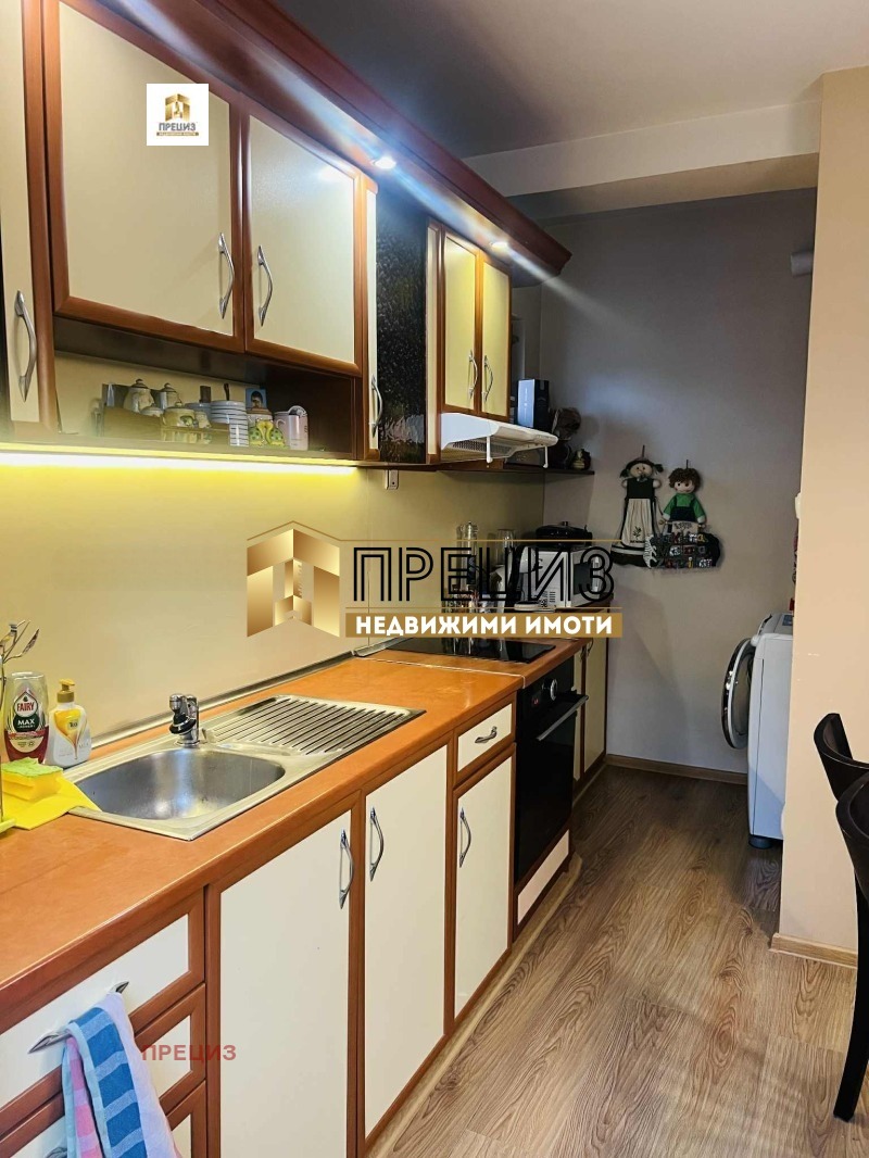 Продава КЪЩА, гр. Шумен, Военно училище, снимка 9 - Къщи - 55740740