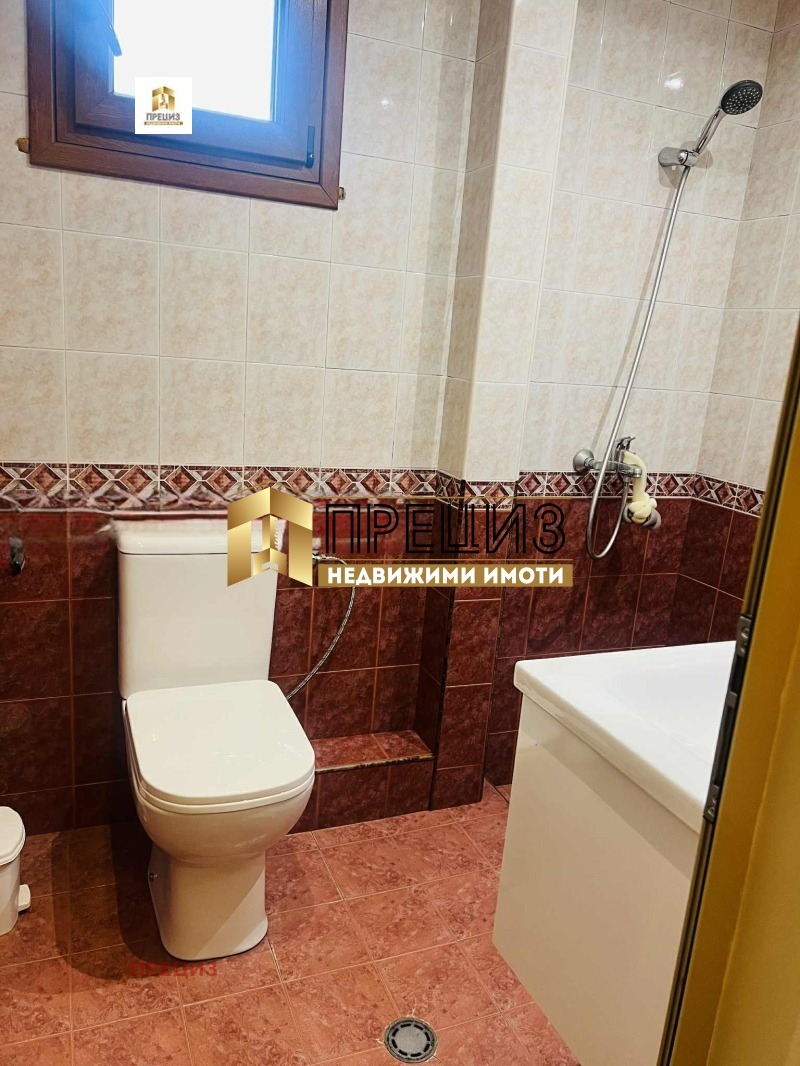 Продава КЪЩА, гр. Шумен, Военно училище, снимка 11 - Къщи - 55740740