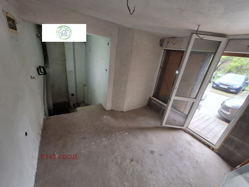 De vânzare  Magazin Sofia , Geo Milev , 49 mp | 76150899 - imagine [2]