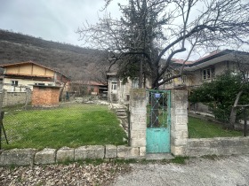 Продажба на имоти в гр. Провадия, област Варна — страница 4 - изображение 7 