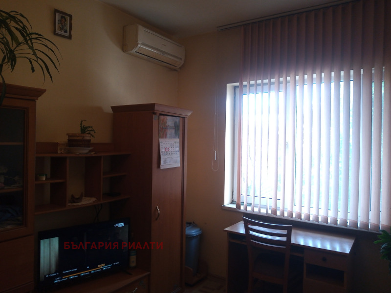Myytävänä  1 makuuhuone Sofia , Tsentar , 45 neliömetriä | 55921116 - kuva [2]
