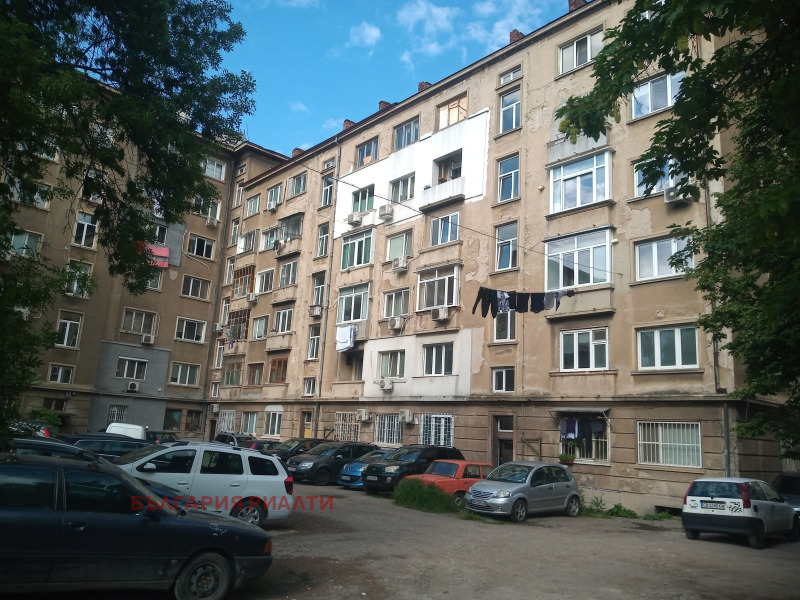 Продава  2-стаен, град София, Център •  165 000 EUR • ID 65101822 — holmes.bg - [1] 