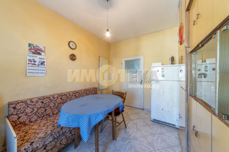 Продава 3-СТАЕН, гр. Варна, Левски 1, снимка 3 - Апартаменти - 53070367