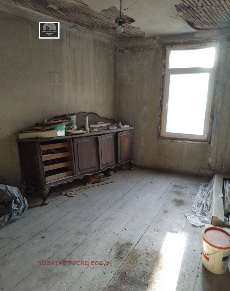 Продава ЕТАЖ ОТ КЪЩА, гр. Дупница, област Кюстендил, снимка 4 - Етаж от къща - 52526508