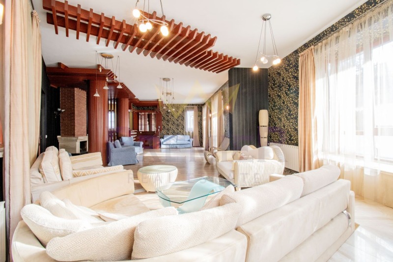 Til salg  Hus Sofia , Boyana , 714 kvm | 42917735 - billede [2]