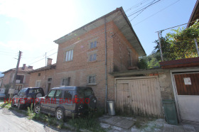 Casa Eleshnitsa, región Blagoevgrad 1