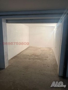 ГАРАЖ, ПАРКОМЯСТО, 30 m2