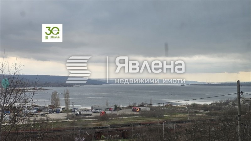 Продава 3-СТАЕН, гр. Варна, Погреби, снимка 1 - Aпартаменти - 48951866