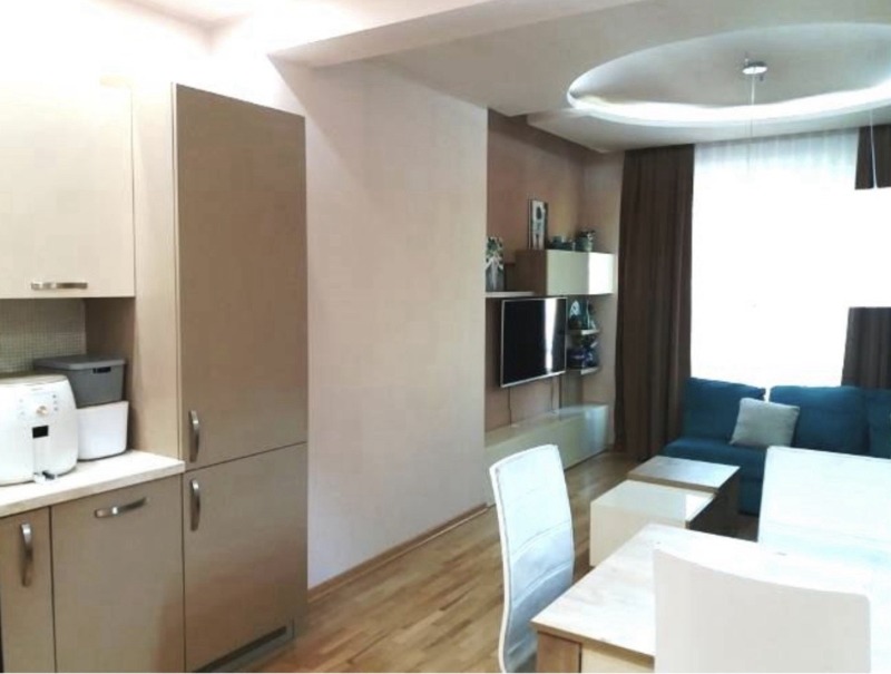 Продава  3-стаен град Пловдив , Център , 74 кв.м | 46203926 - изображение [2]