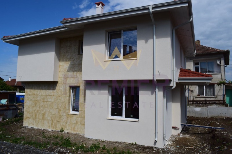 Продава КЪЩА, с. Веселие, област Бургас, снимка 2 - Къщи - 52380295