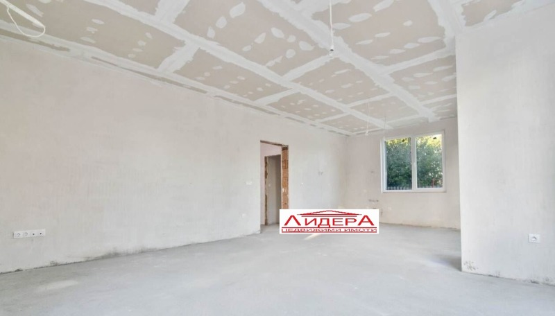 Продава КЪЩА, гр. Пловдив, Коматево, снимка 3 - Къщи - 52403118