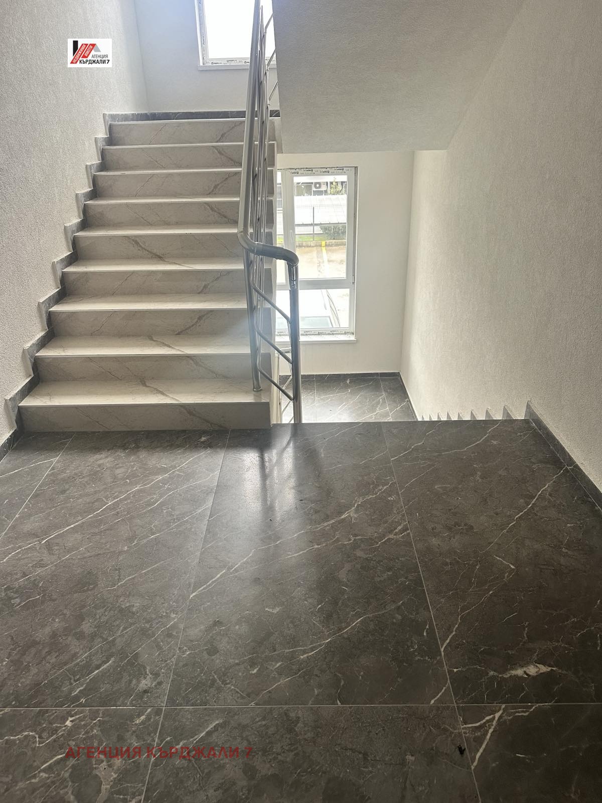 Продава 2-СТАЕН, гр. Кърджали, Възрожденци, снимка 8 - Апартаменти - 53703072