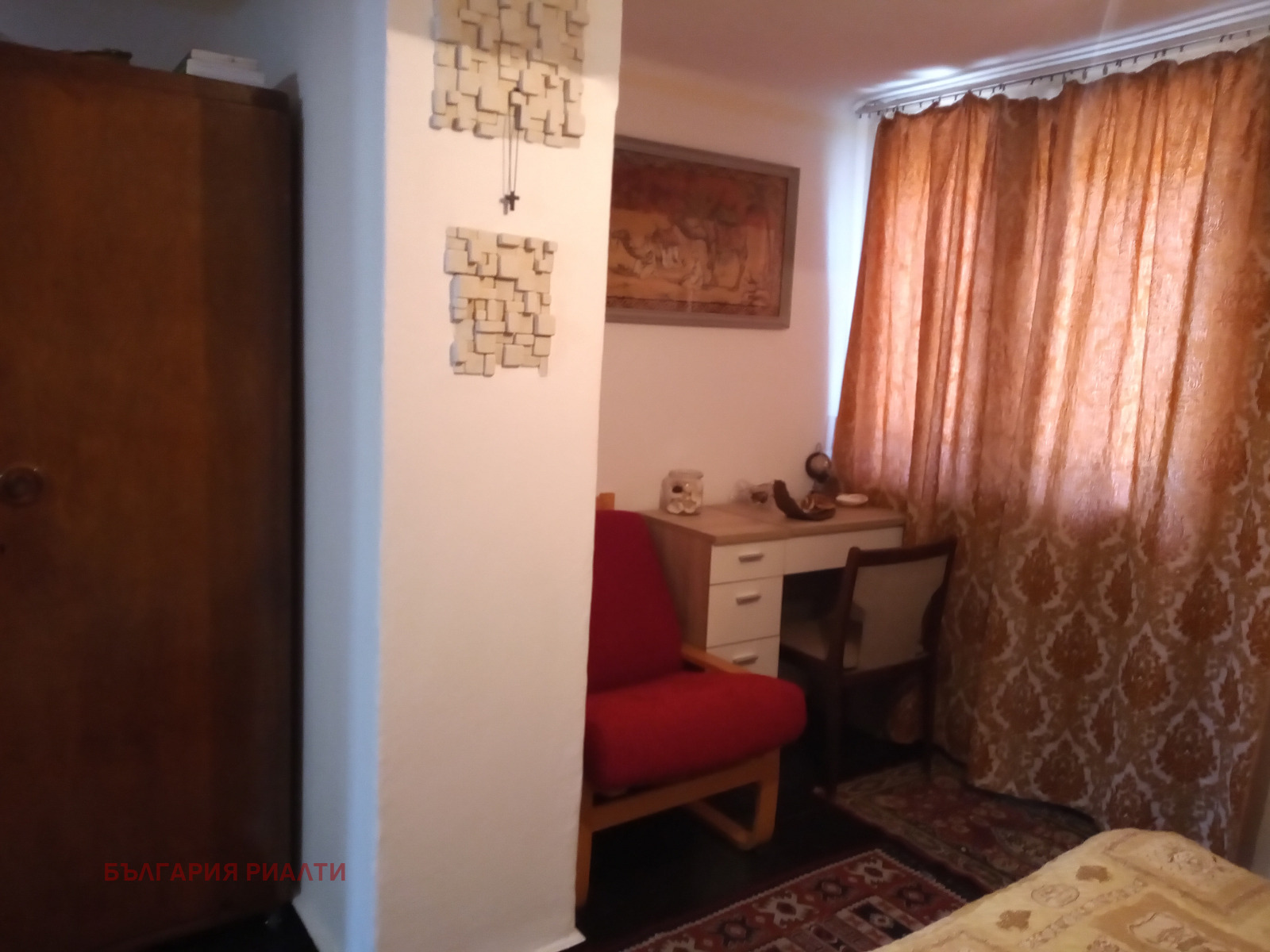 Продава ЕТАЖ ОТ КЪЩА, гр. София, Княжево, снимка 3 - Етаж от къща - 56267940
