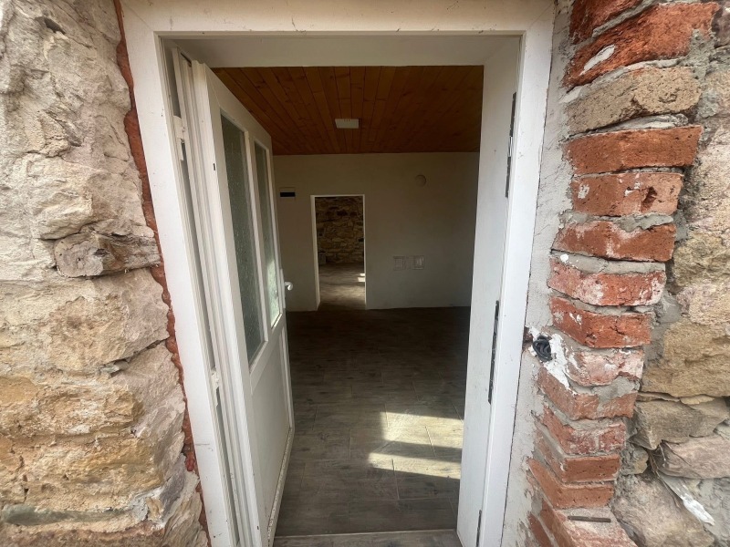 Продава КЪЩА в област Монтана, с. Говежда - 122 кв.м / 47 000 € » 91 924.01 лв., ЕМС ГРУП 82