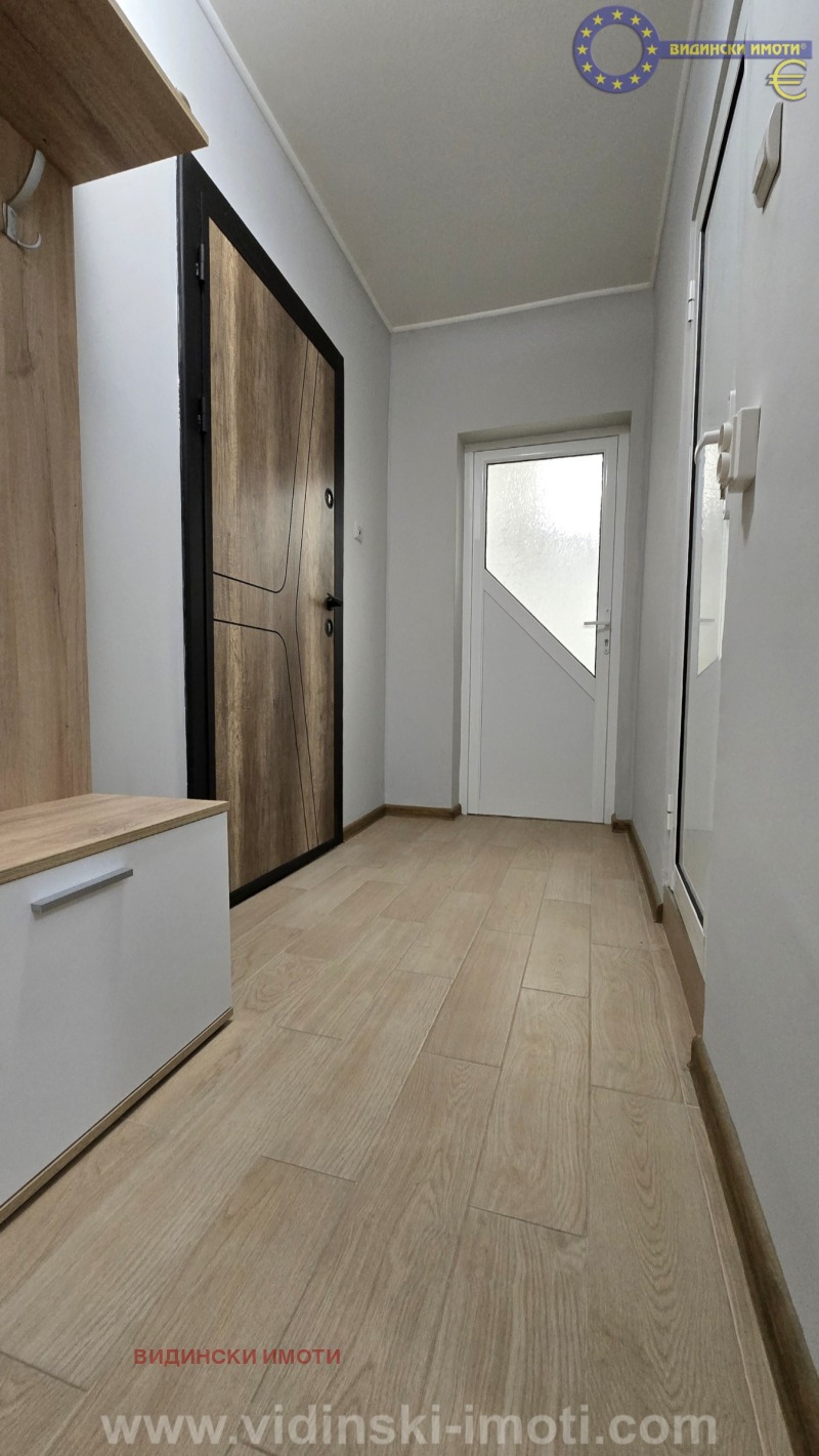 Na prodej  Studio Vidin , Chimik , 42 m2 | 58492262 - obraz [4]