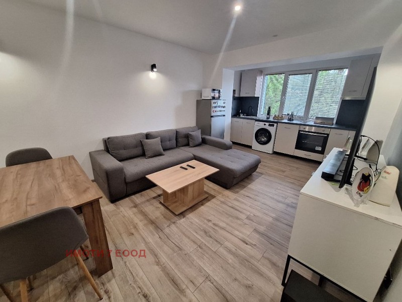 Продава  2-стаен град Перник , Мошино , 63 кв.м | 74616102 - изображение [2]