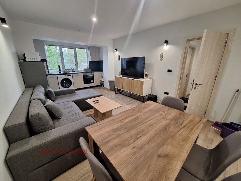 Продава  2-стаен град Перник , Мошино , 63 кв.м | 74616102