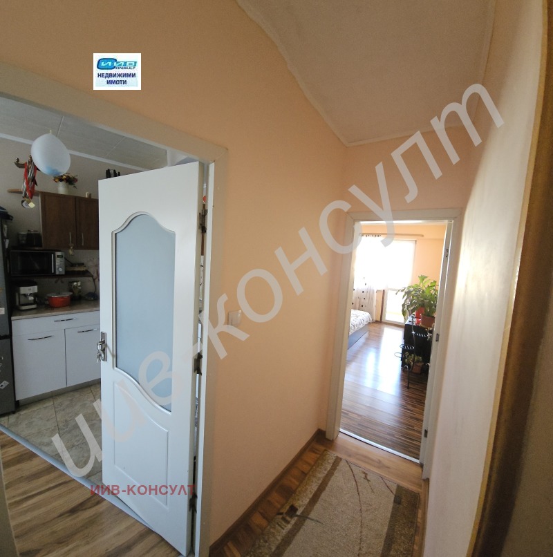 Продава 3-СТАЕН, гр. Велико Търново, Бузлуджа, снимка 4 - Aпартаменти - 48727435