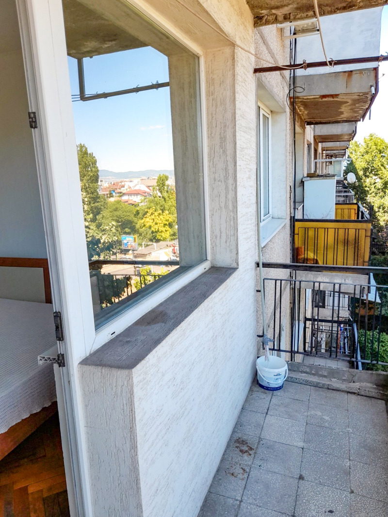 Продава 3-СТАЕН, гр. София, Оборище, снимка 2 - Апартаменти - 53168980