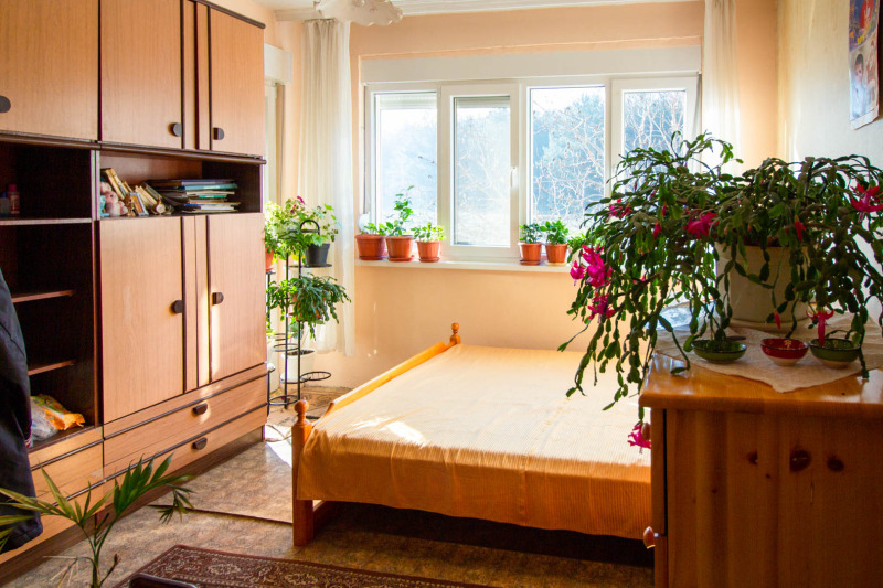 Продава МНОГОСТАЕН, гр. Сливен, Клуцохор, снимка 3 - Апартаменти - 52846274