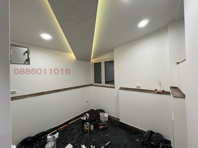 Продава ЕТАЖ ОТ КЪЩА, гр. Шумен, Център, снимка 8 - Етаж от къща - 52630409