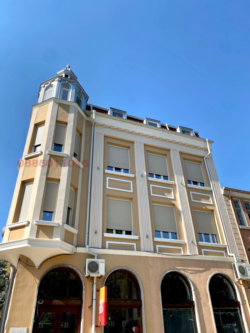 Продава ЕТАЖ ОТ КЪЩА, гр. Шумен, Център, снимка 2 - Етаж от къща - 52630409