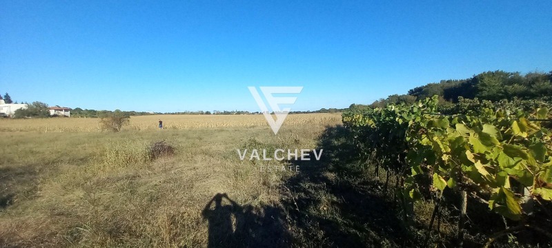 Продава ЗЕМЕДЕЛСКА ЗЕМЯ, гр. Варна, област Варна