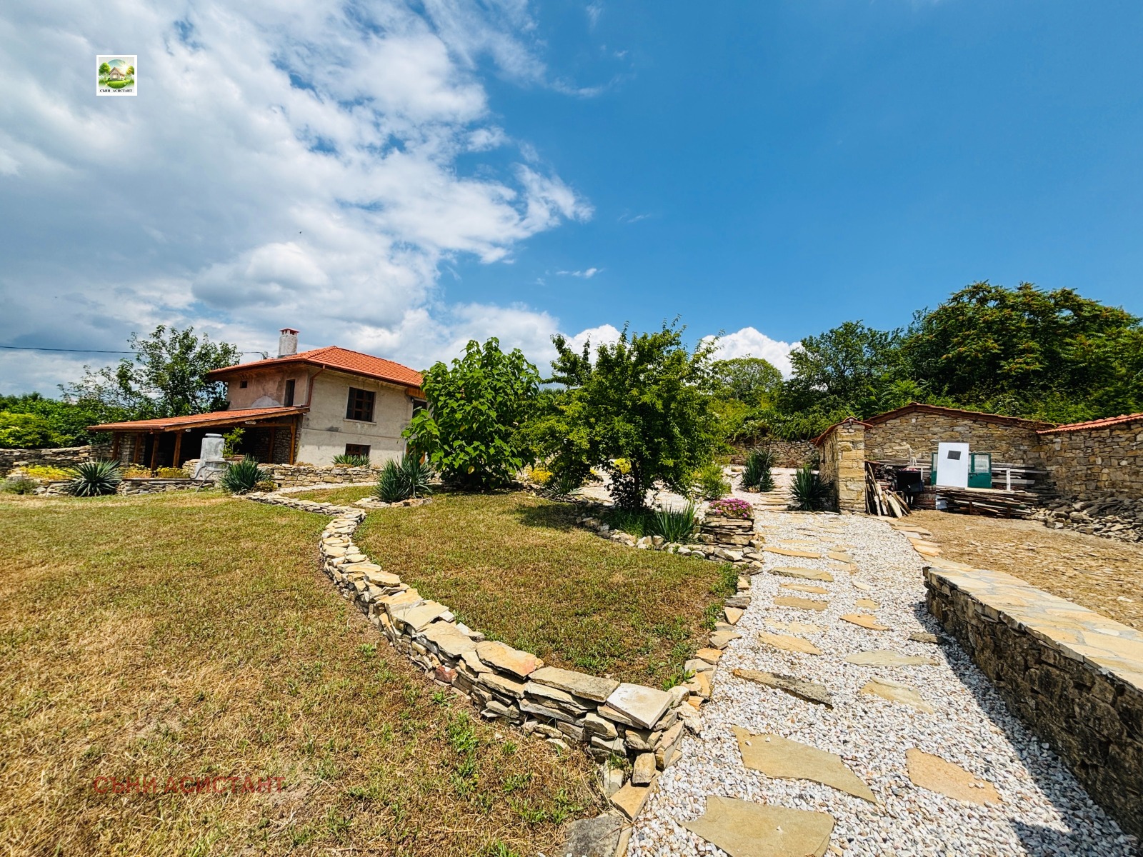 Продава КЪЩА, с. Средно градище, област Стара Загора, снимка 2 - Къщи - 55528509