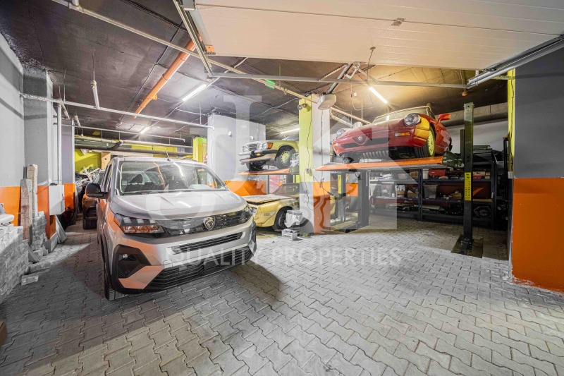 Продава ГАРАЖ в град София, Витоша - 100 кв.м / 210 000 € » 410 724.30 лв., ДЖЕЙ И ДЖЕЙ КОРПОРЕЙШЪН ООД