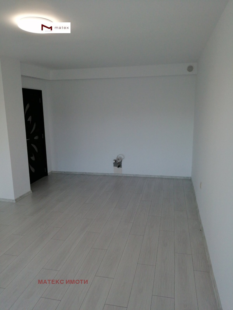 À venda  2 quartos Varna , Vazrajdane 1 , 68 m² | 69910605 - imagem [7]