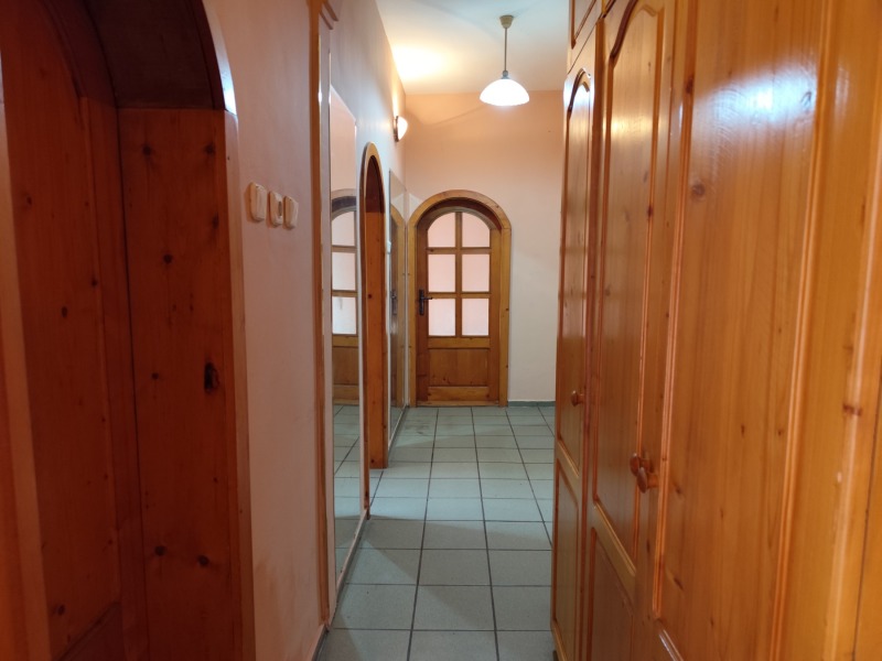 Na sprzedaż  2 sypialnie Pernik , Reno , 74 mkw | 74333353 - obraz [7]