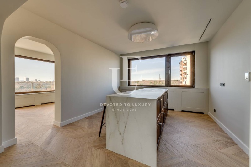 Продава МНОГОСТАЕН, гр. София, Изгрев, снимка 16 - Апартаменти - 52801828