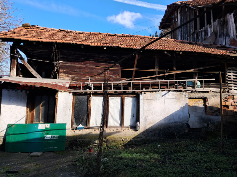 Продава МНОГОСТАЕН, с. Черни Осъм, област Ловеч, снимка 12 - Апартаменти - 53110013