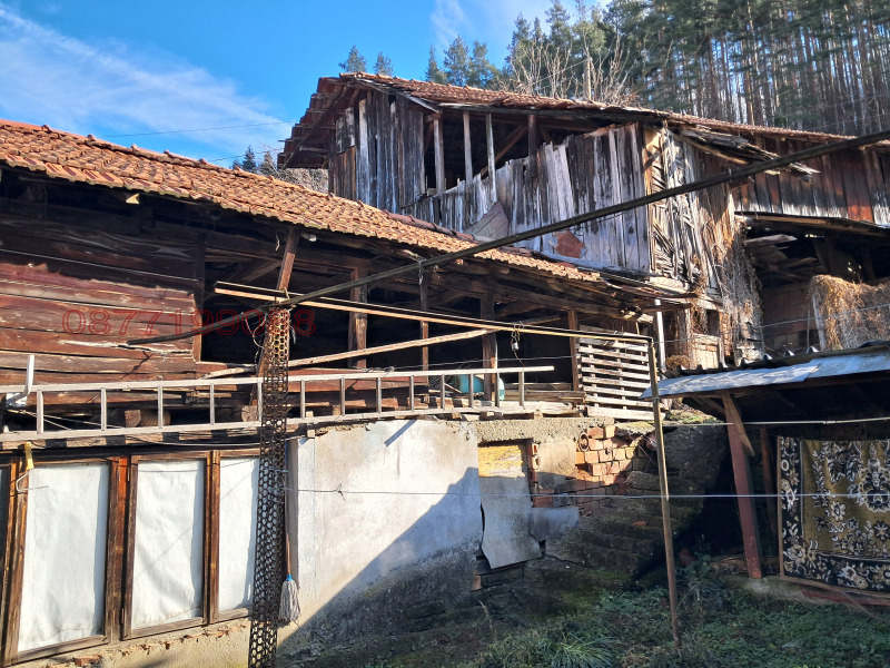 Продава МНОГОСТАЕН, с. Черни Осъм, област Ловеч, снимка 4 - Апартаменти - 53110013