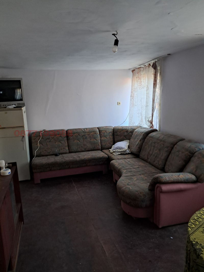 Продава МНОГОСТАЕН, с. Черни Осъм, област Ловеч, снимка 8 - Апартаменти - 53110013